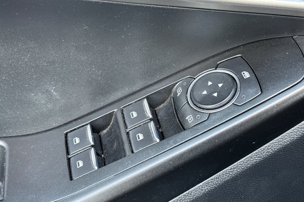 Thumbnail: 2020 Ford Explorer - 22