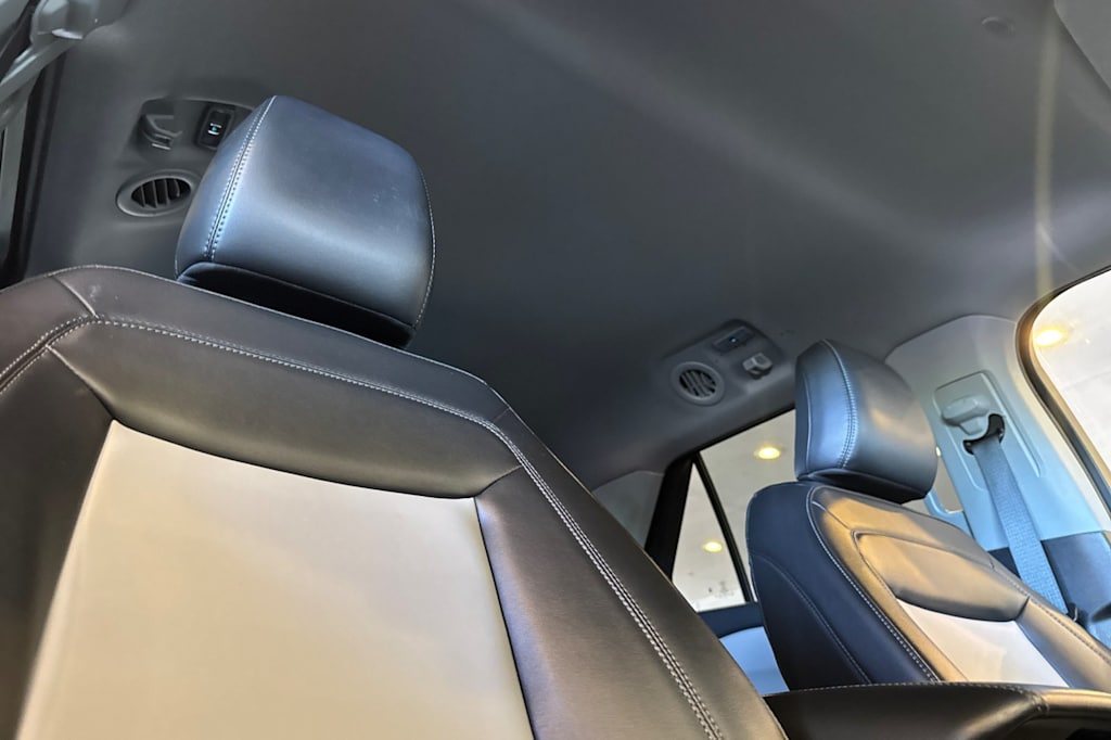 Thumbnail: 2023 Ford Explorer - 25