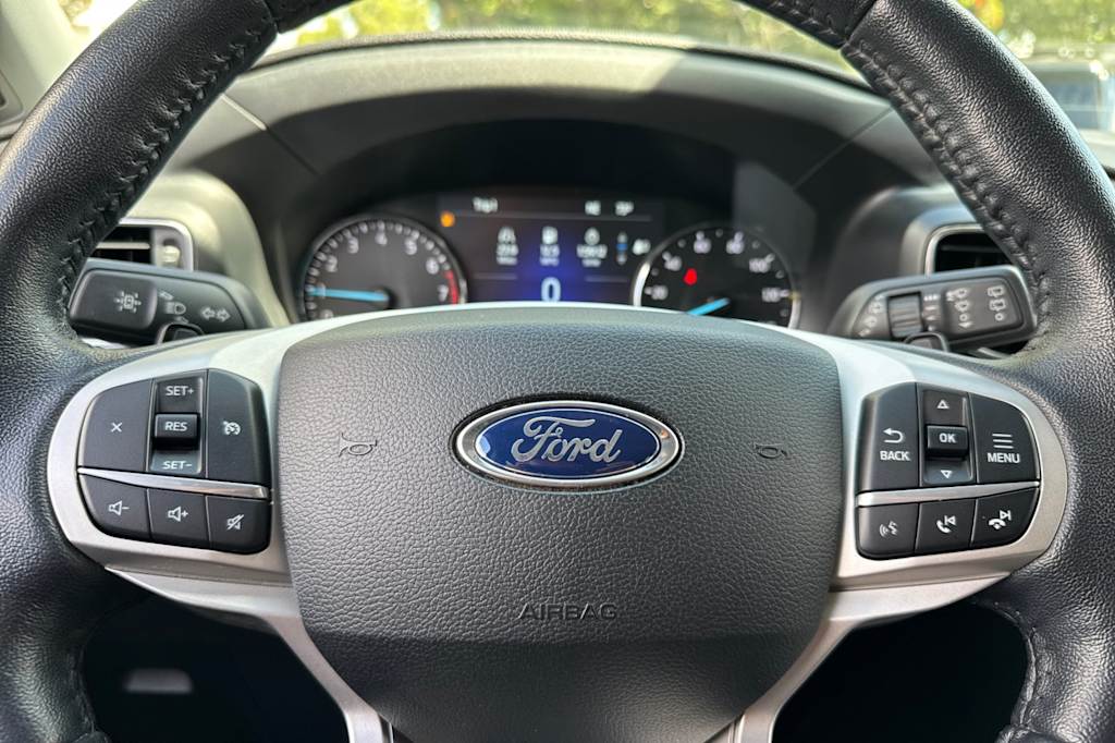 Thumbnail: 2020 Ford Explorer - 27