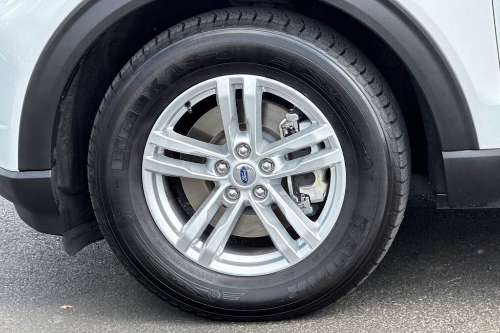Thumbnail: 2020 Ford Explorer - 8