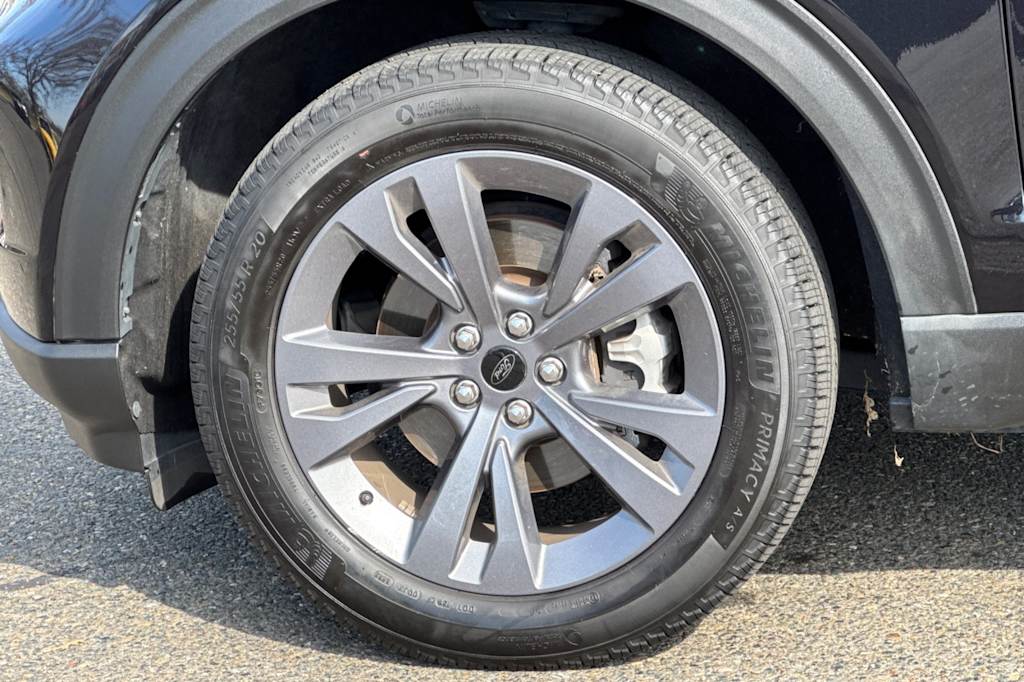 Thumbnail: 2022 Ford Explorer - 7