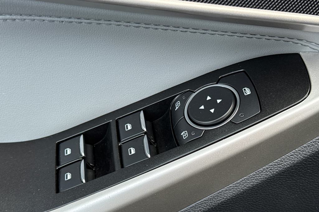 Thumbnail: 2022 Ford Explorer - 21