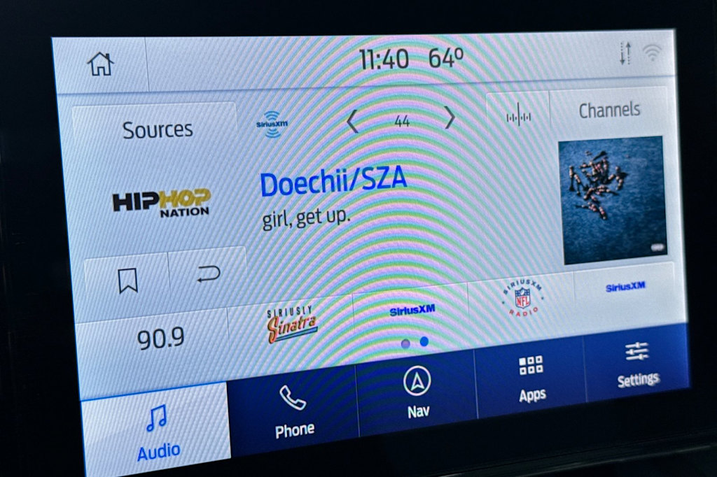 Thumbnail: 2022 Ford Explorer - 12