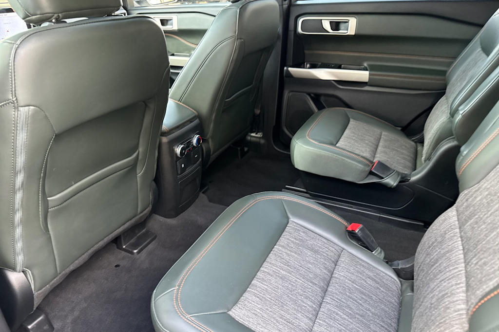 Thumbnail: 2022 Ford Explorer - 10