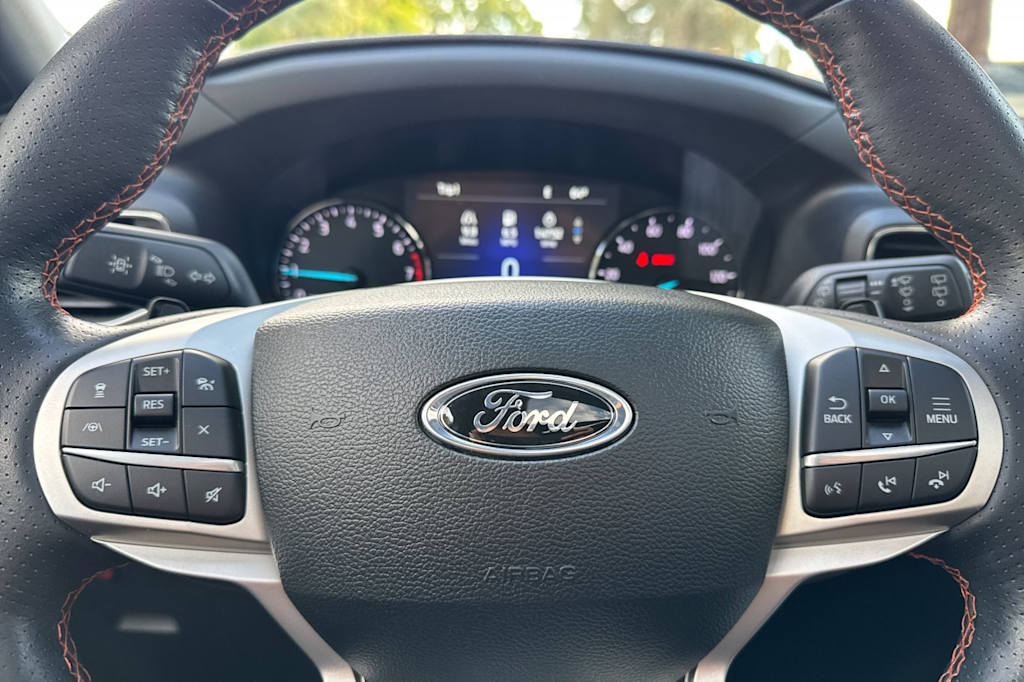 Thumbnail: 2022 Ford Explorer - 29