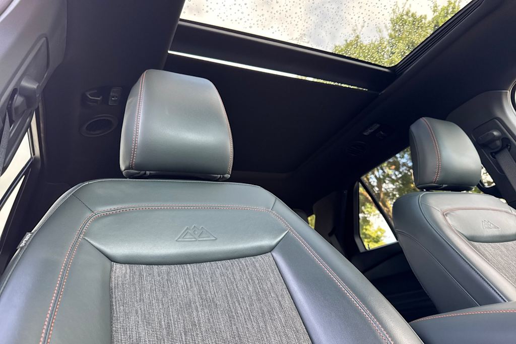 Thumbnail: 2022 Ford Explorer - 24