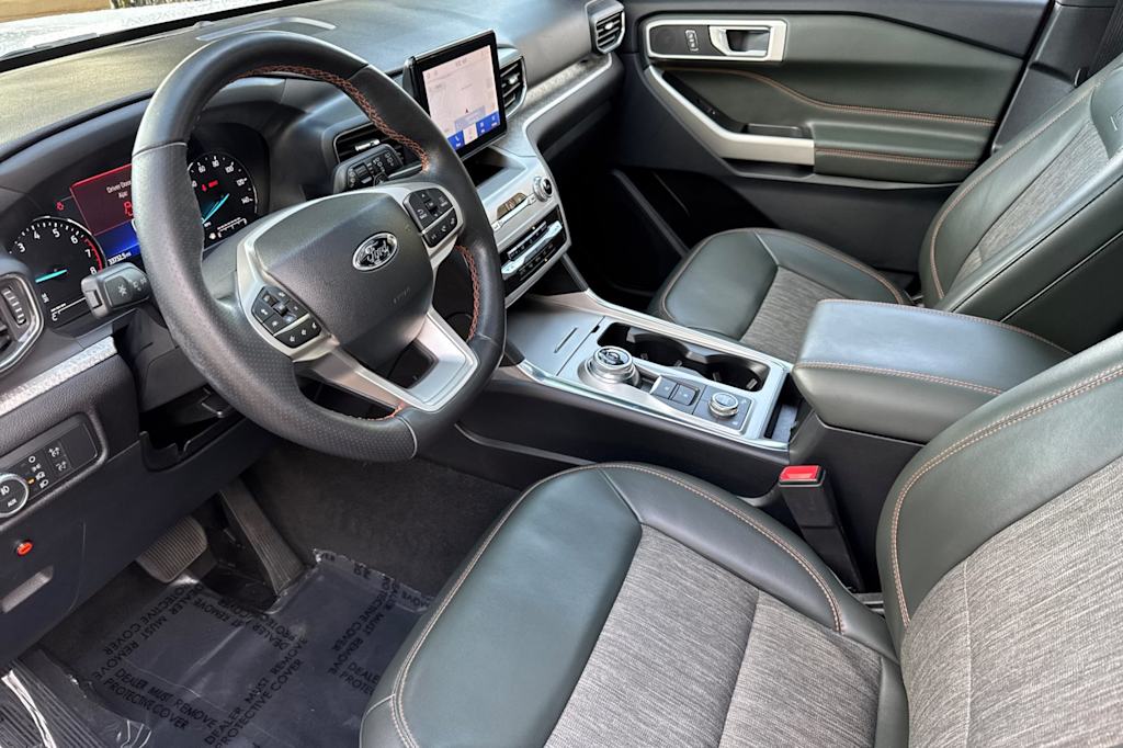 Thumbnail: 2022 Ford Explorer - 9