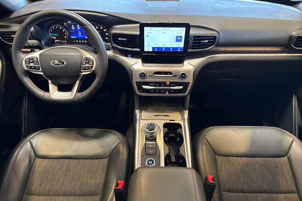 Thumbnail: 2022 Ford Explorer - 2
