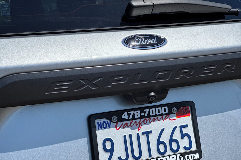 Thumbnail: 2022 Ford Explorer - 7