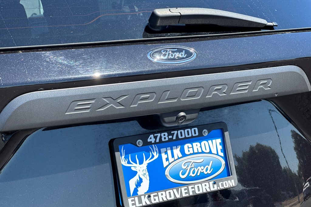 Thumbnail: 2022 Ford Explorer - 7