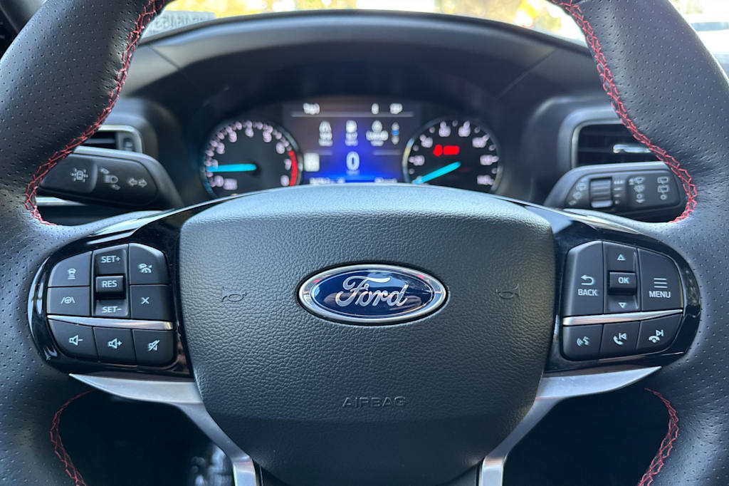 Thumbnail: 2023 Ford Explorer - 27
