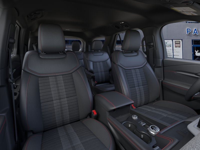 Thumbnail: 2025 Ford Explorer - 8