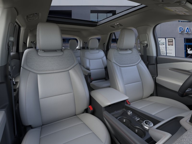 Thumbnail: 2026 Ford Explorer - 8