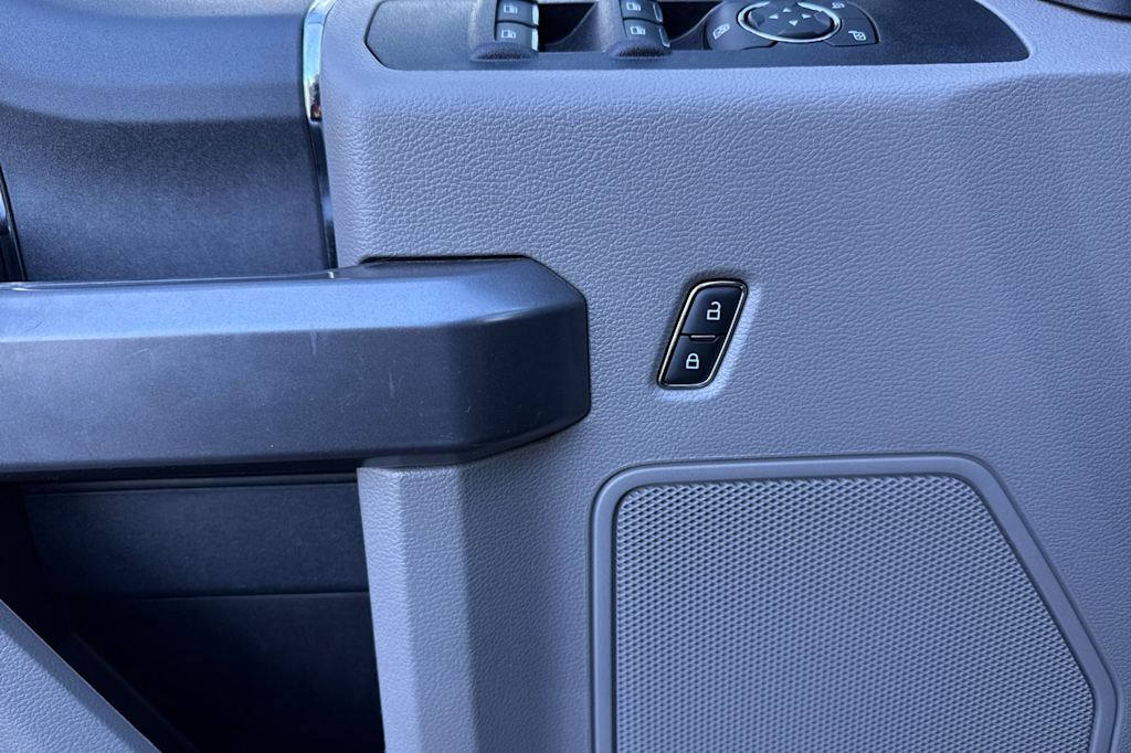 Thumbnail: 2022 Ford F-250 - 19