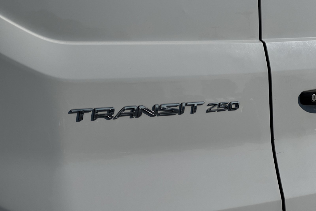 2020 Ford Transit Series 250 7