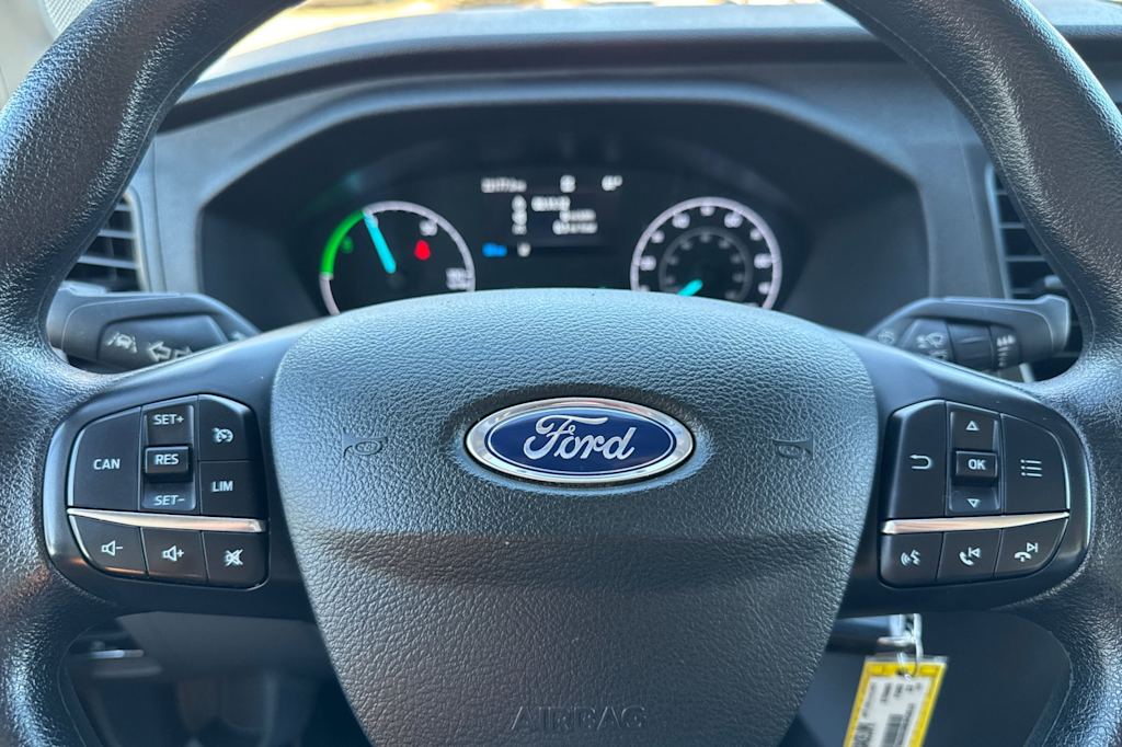 Thumbnail: 2022 Ford Econoline - 22