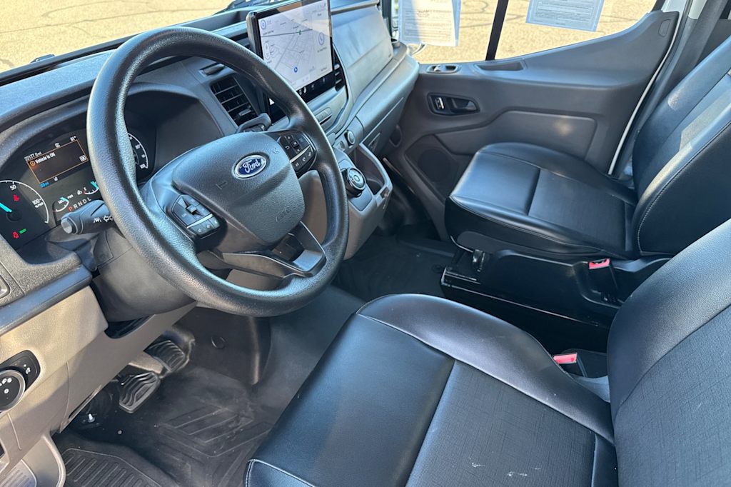 Thumbnail: 2022 Ford Econoline - 9