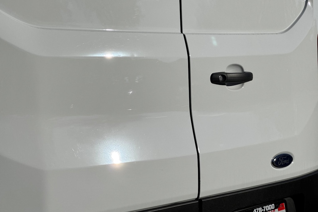 Thumbnail: 2022 Ford Econoline - 24