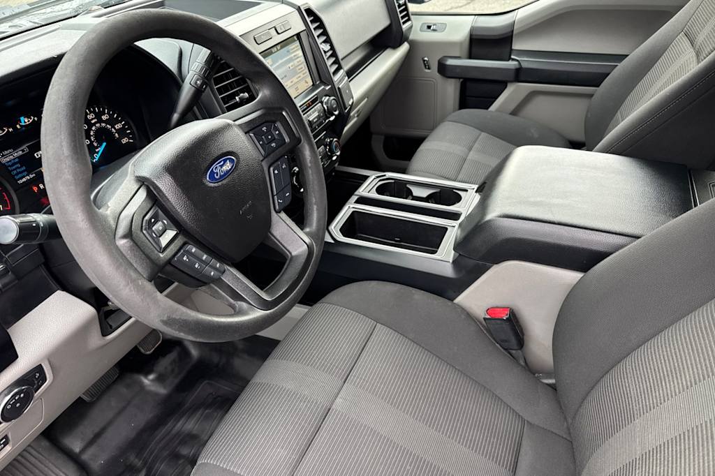 Thumbnail: 2017 Ford F-150 - 9