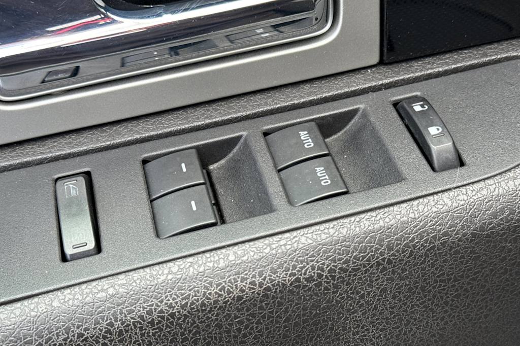 Thumbnail: 2011 Ford F-150 - 21