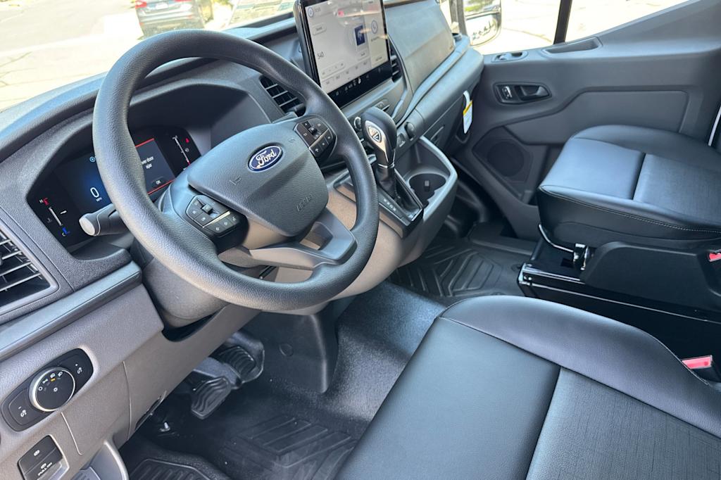 Thumbnail: 2026 Ford Transit Series - 2