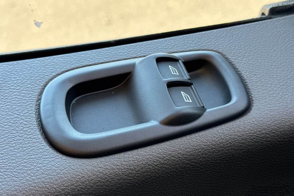 Thumbnail: 2025 Ford Transit Series - 21