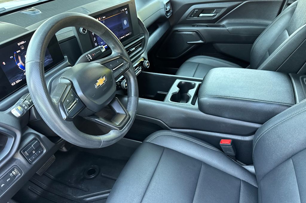 Thumbnail: 2024 Chevrolet Silverado EV - 9