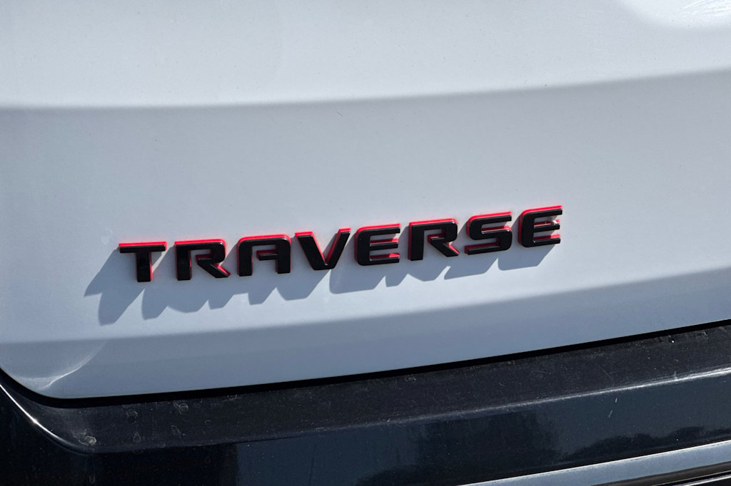 Thumbnail: 2021 Chevrolet Traverse - 7