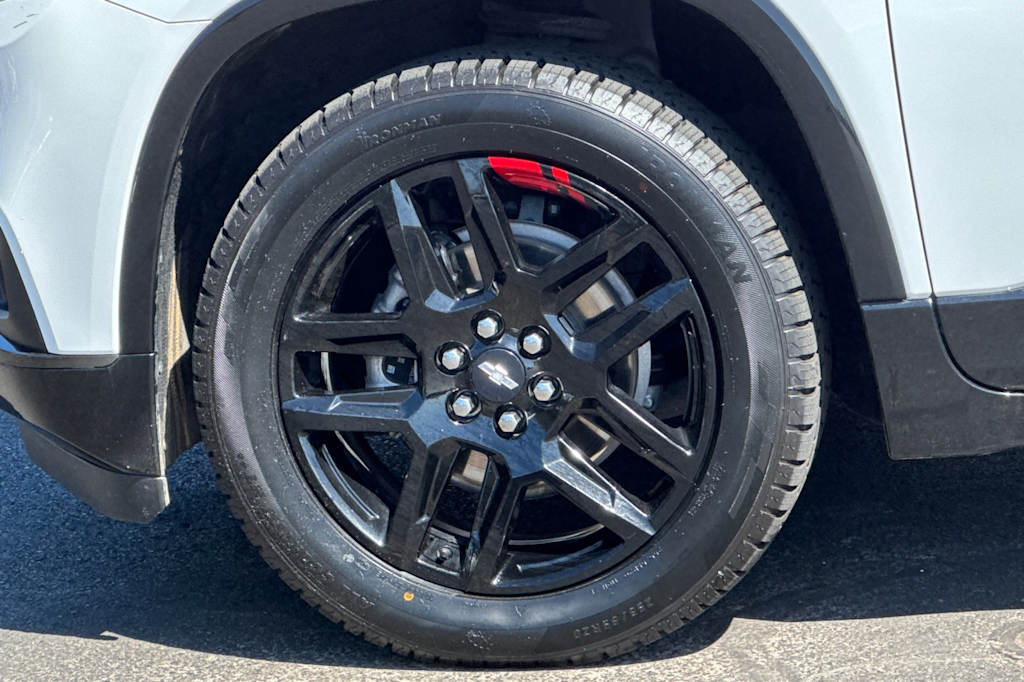 Thumbnail: 2021 Chevrolet Traverse - 8