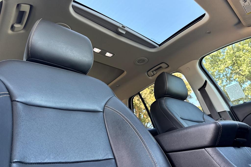 Thumbnail: 2021 Chevrolet Traverse - 24