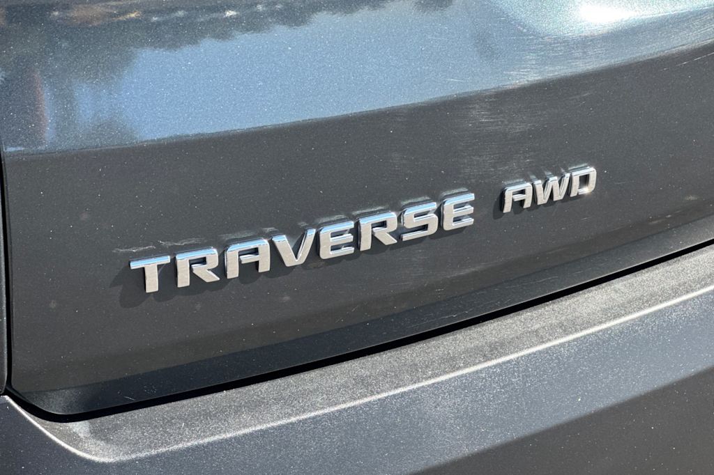 Thumbnail: 2020 Chevrolet Traverse - 7