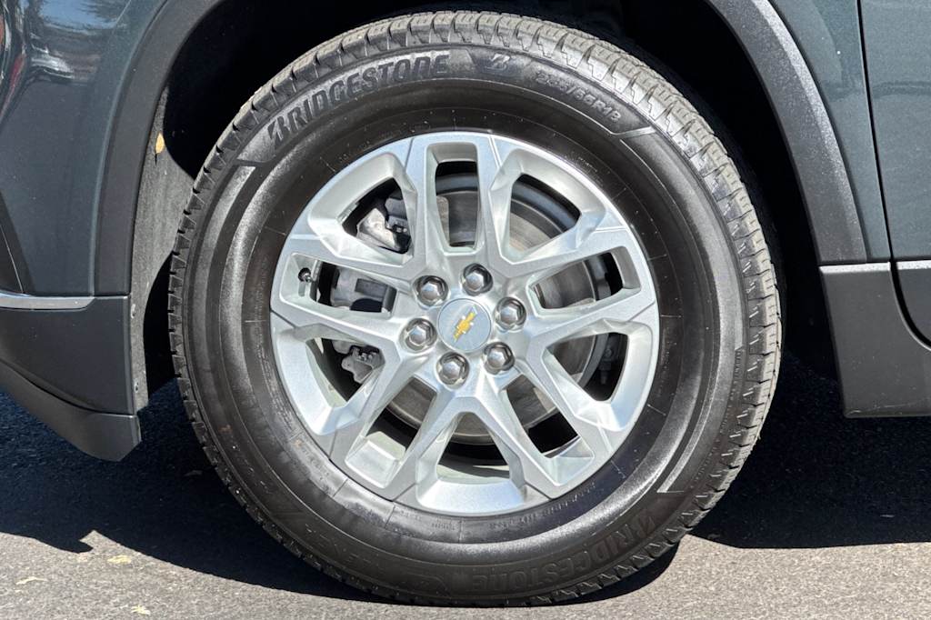 Thumbnail: 2020 Chevrolet Traverse - 8
