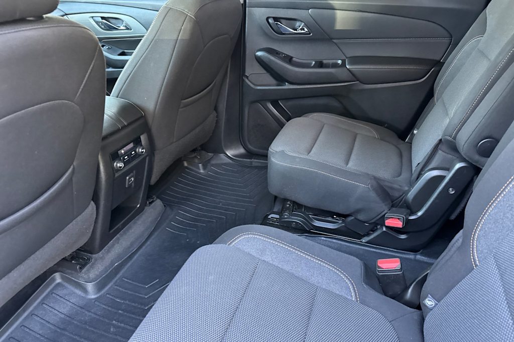 Thumbnail: 2020 Chevrolet Traverse - 11