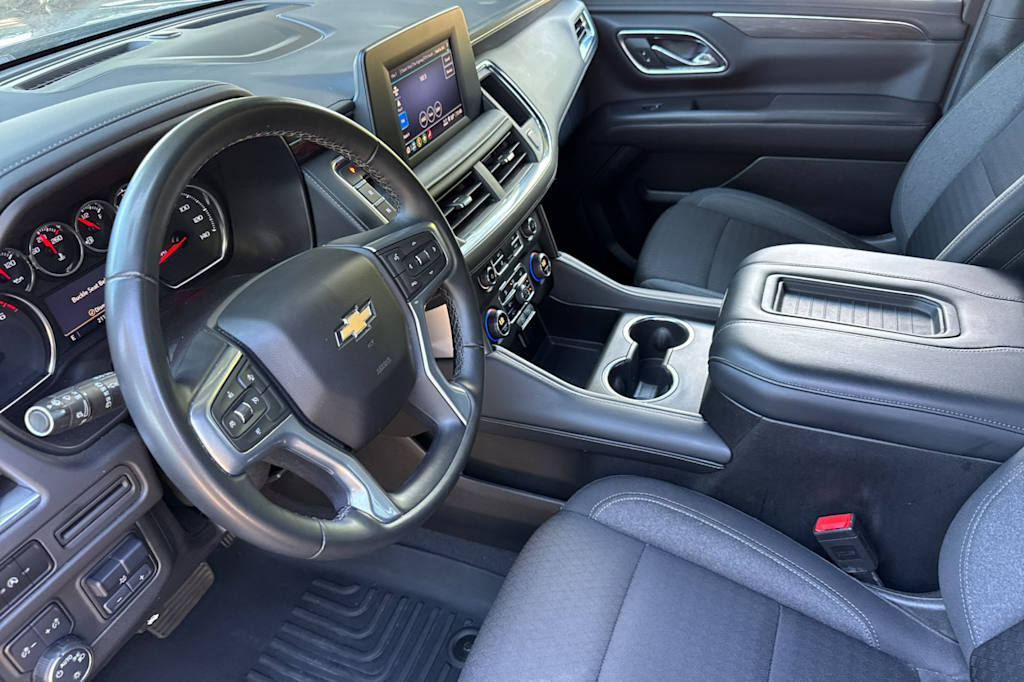 Thumbnail: 2024 Chevrolet Suburban - 9