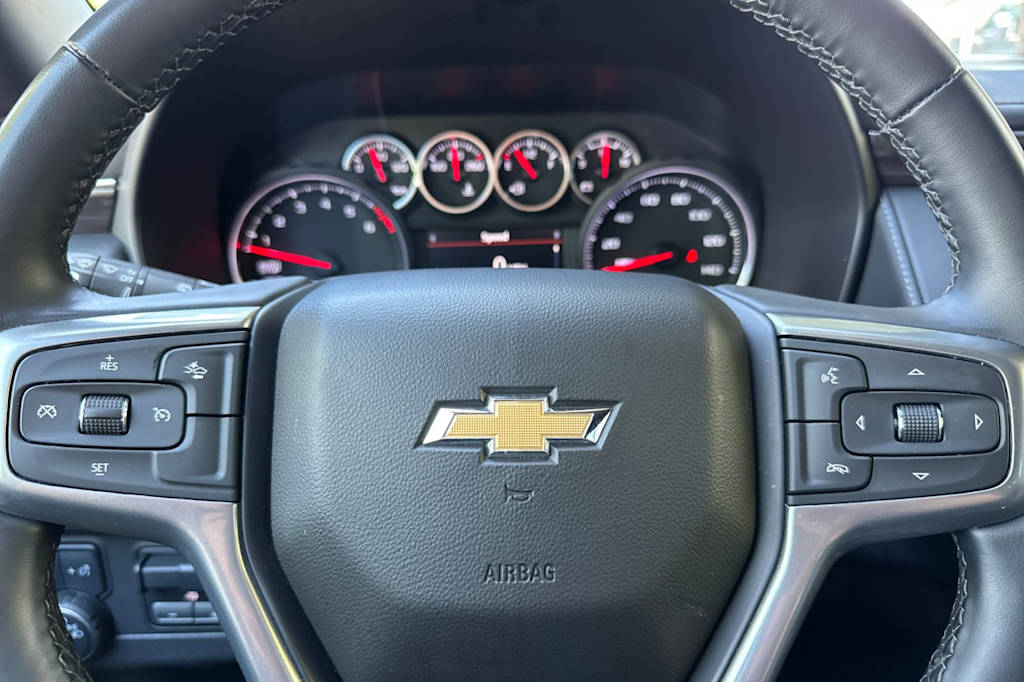 Thumbnail: 2024 Chevrolet Suburban - 27