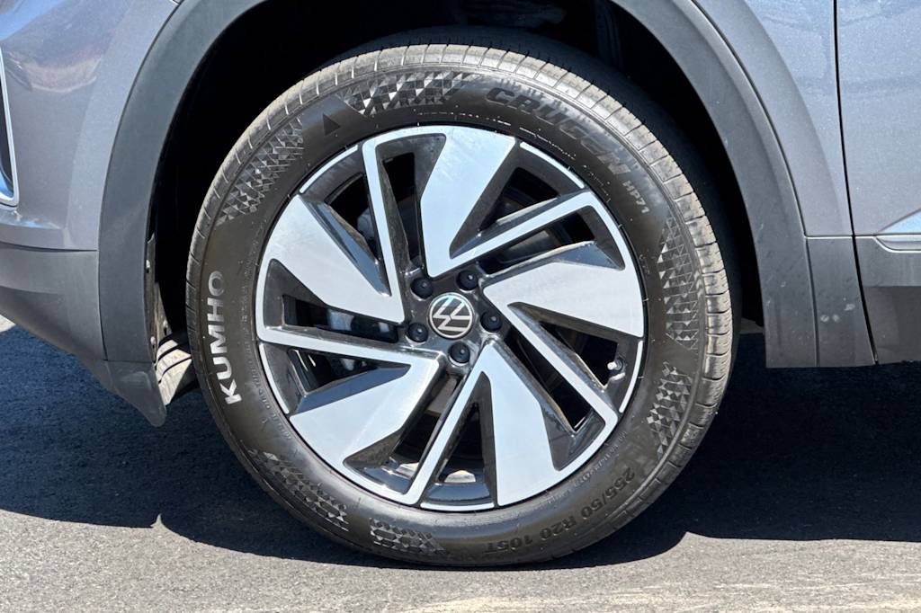 Thumbnail: 2024 Volkswagen Atlas - 8