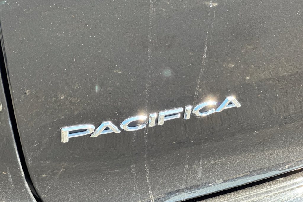 Thumbnail: 2023 Chrysler Pacifica - 28