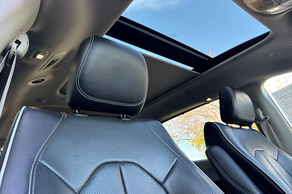 2023 Chrysler Pacifica Limited 23