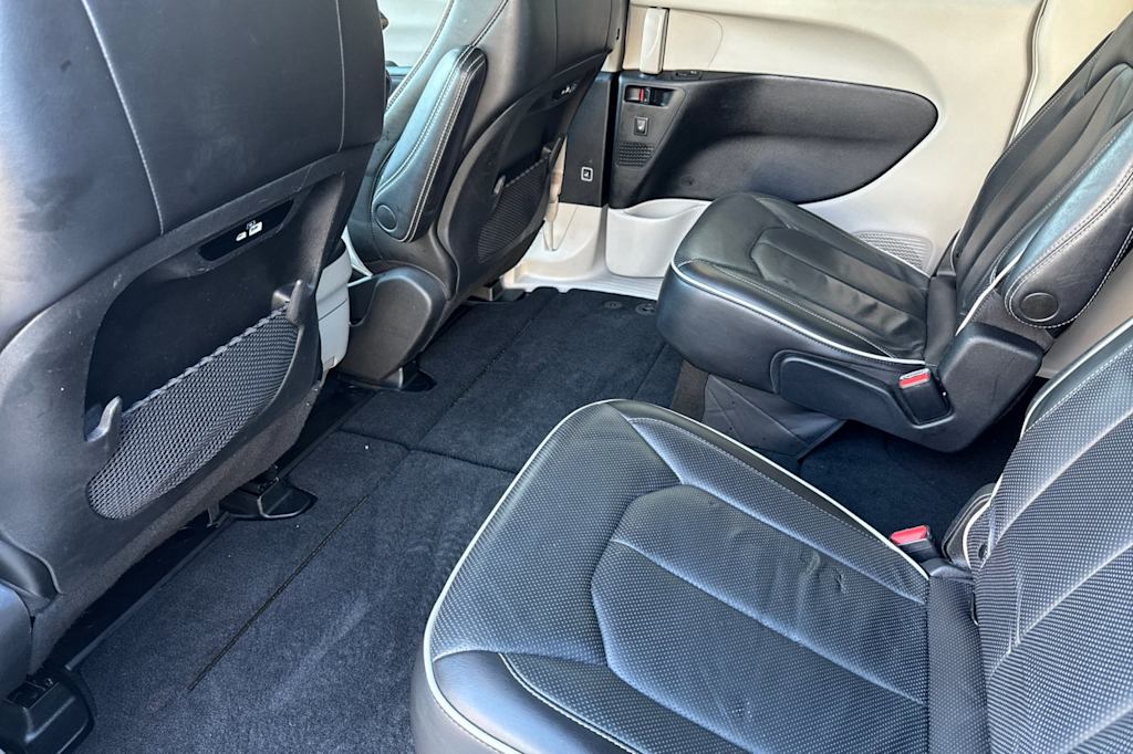 2023 Chrysler Pacifica Limited 12