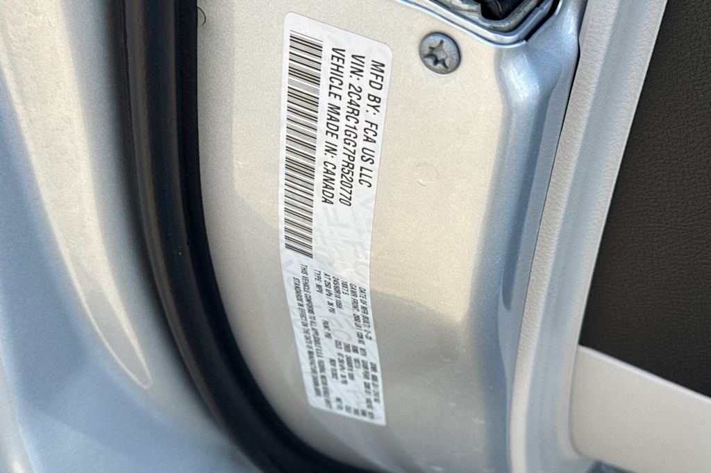 2023 Chrysler Pacifica Limited 16