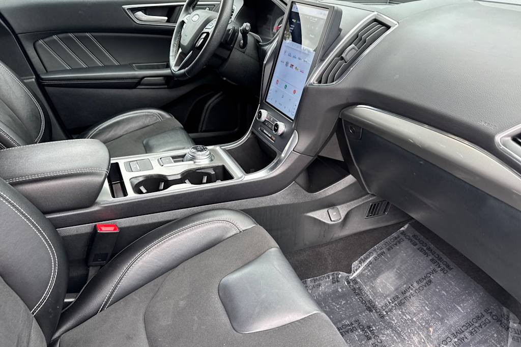 Thumbnail: 2023 Ford Edge - 10