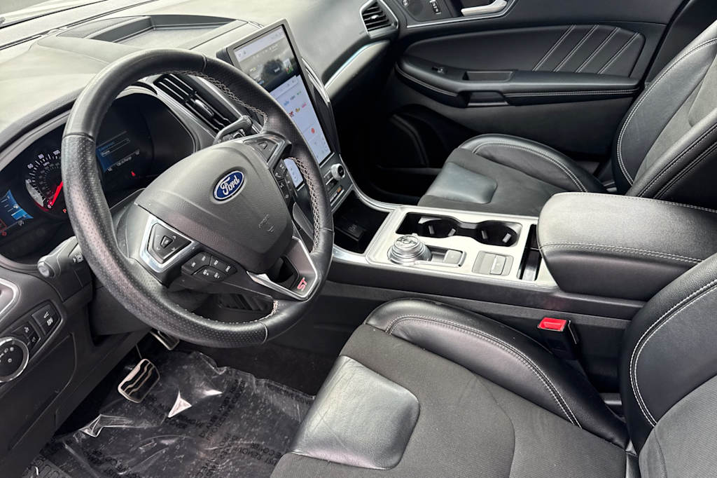 Thumbnail: 2023 Ford Edge - 9