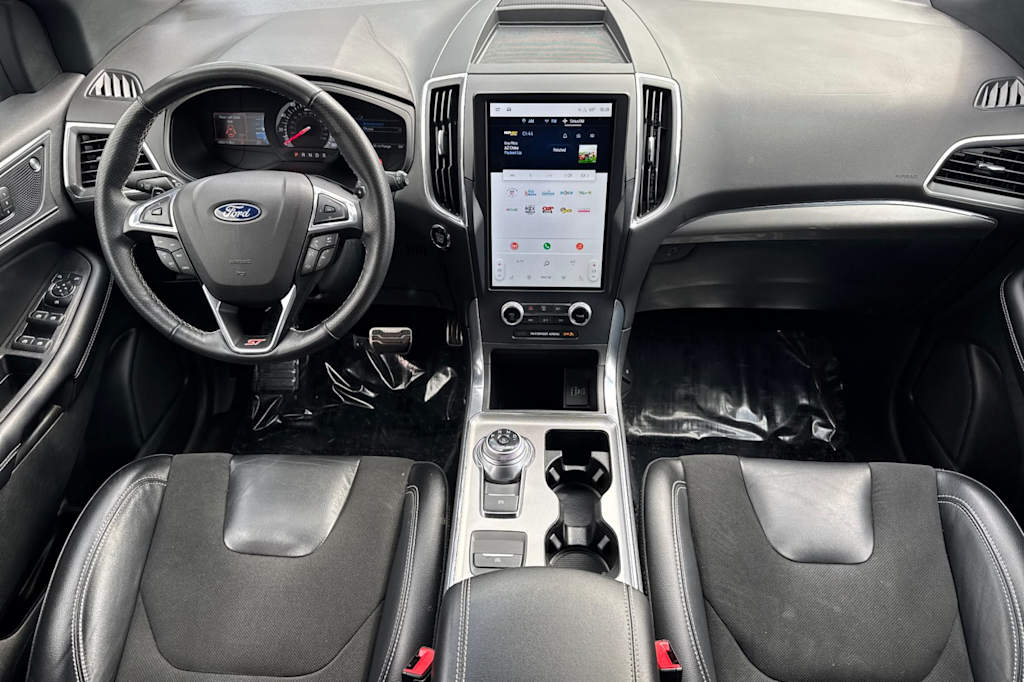 Thumbnail: 2023 Ford Edge - 2