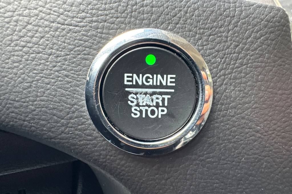 Thumbnail: 2022 Ford Edge - 26