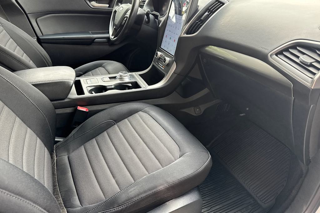 Thumbnail: 2022 Ford Edge - 11