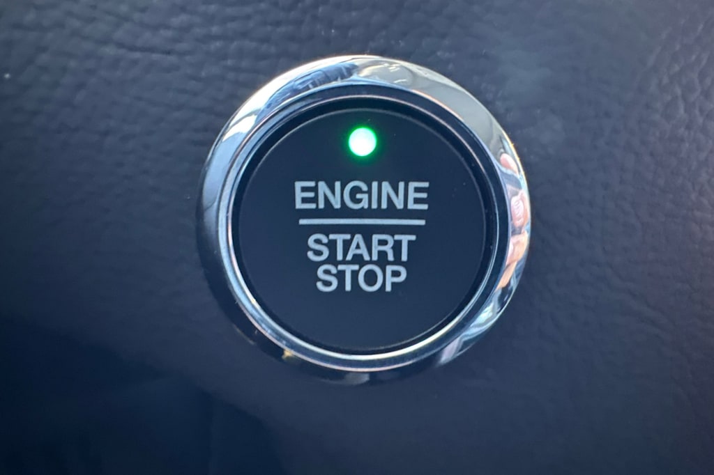 Thumbnail: 2022 Ford Edge - 25