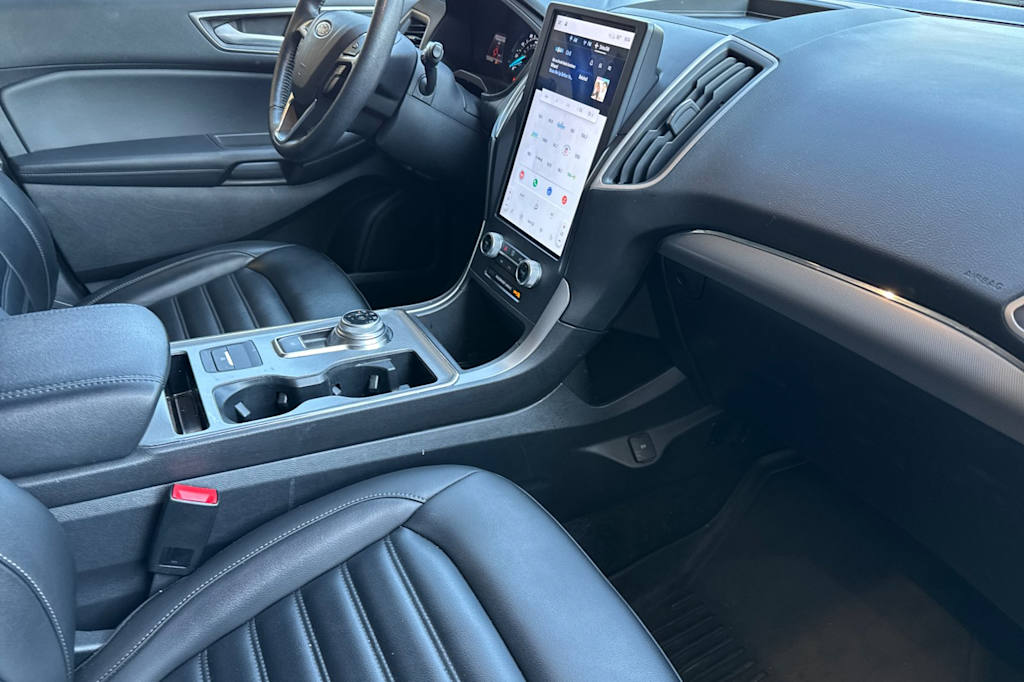 Thumbnail: 2022 Ford Edge - 12