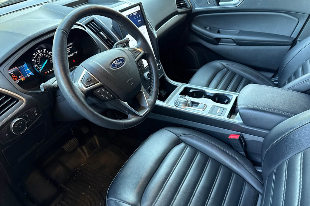 Thumbnail: 2022 Ford Edge - 9