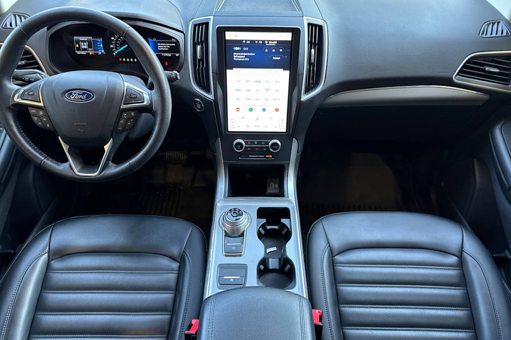 Thumbnail: 2022 Ford Edge - 2