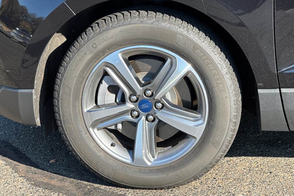 Thumbnail: 2022 Ford Edge - 8